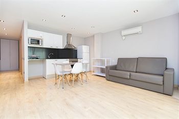 Ainb Sagrada Familia Apartments