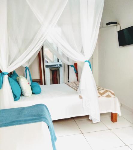 Hostal C�u Azul Pousada