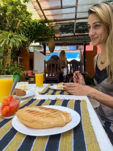 Hostal Bahia Mar Pousada