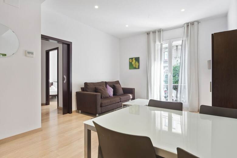 Fisa Rentals Gran Via Apartments