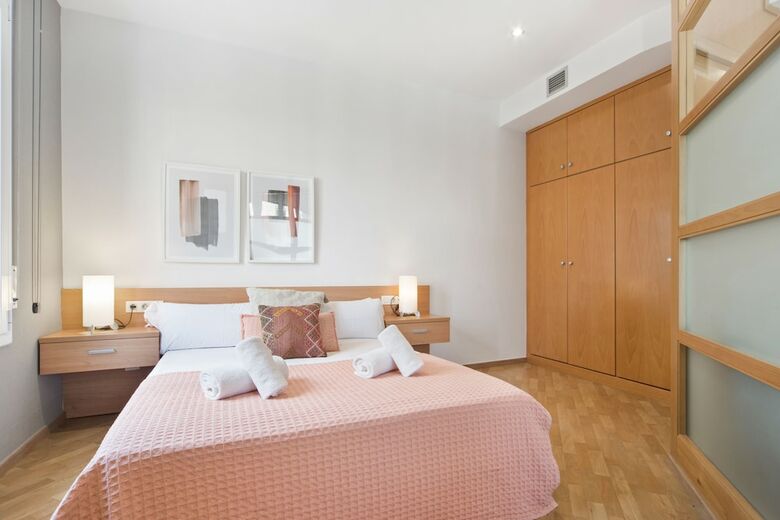 Fisa Rentals Gran Via Apartments