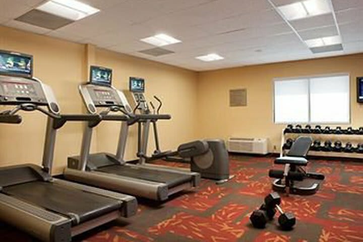 Hotel Courtyard By Marriott Bakersfield