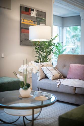 You Stylish Business Apartments
