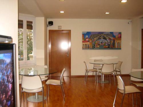 Hostal Madrazo