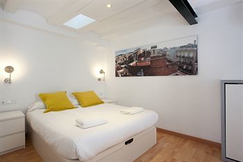 Gracia Apartments