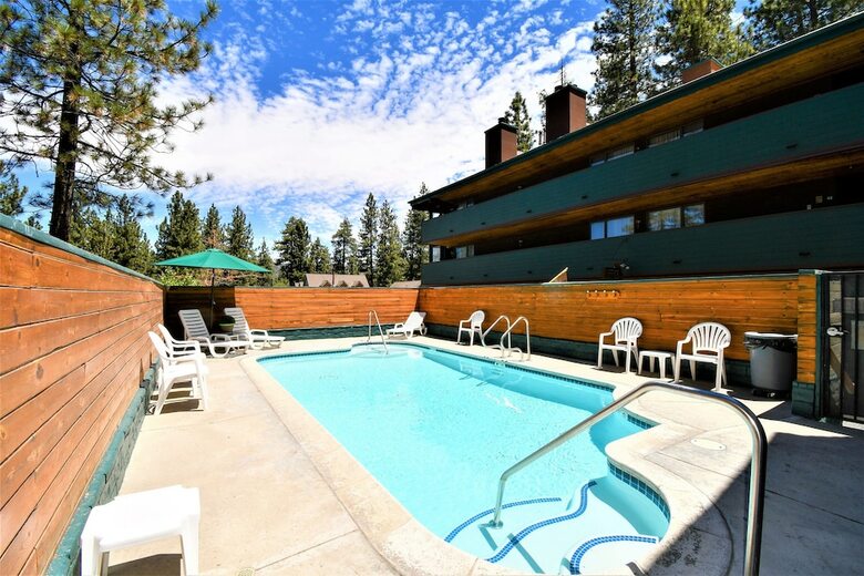 Hotel Snow Lake Lodge