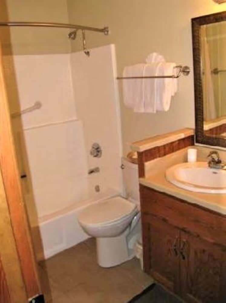 Hotel Snow Lake Lodge