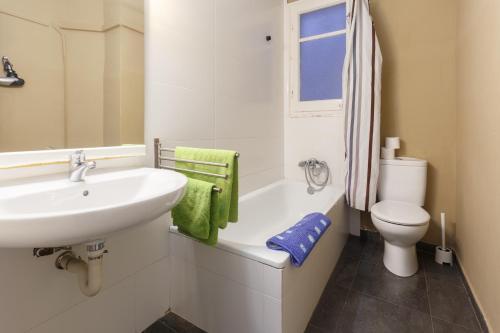 Charming Sagrada Familia Apartments