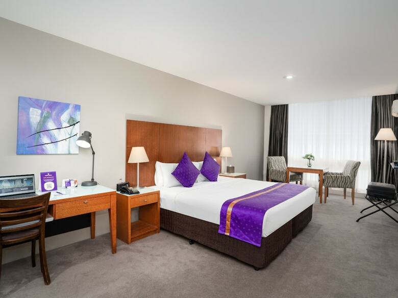 Hotel Park Regis Griffin Suites