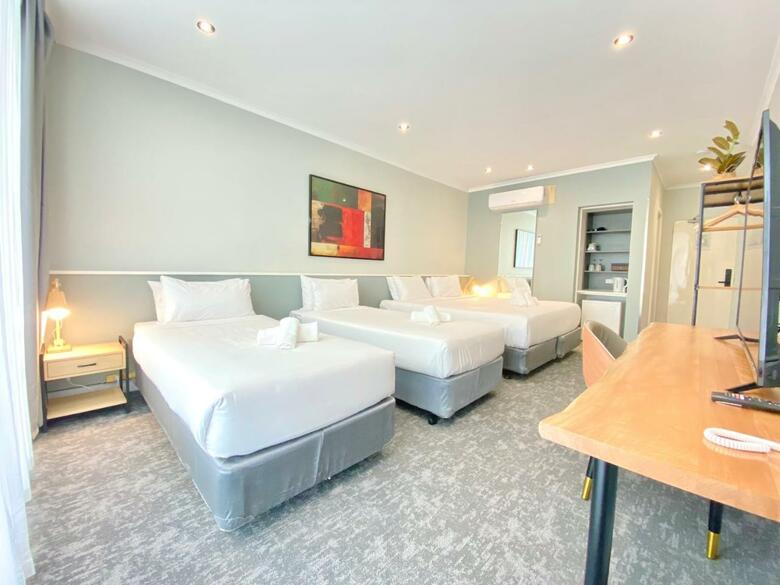 Vibe Hotel Carlton