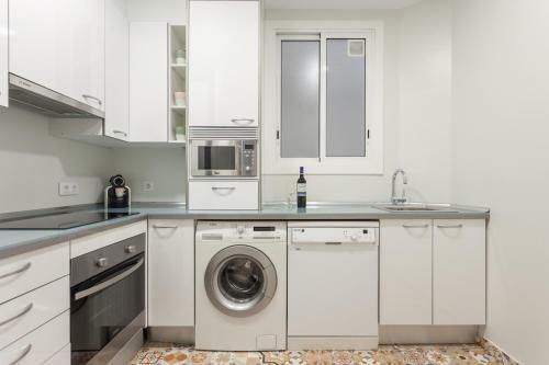 Bcn Whynot Fira Apartments