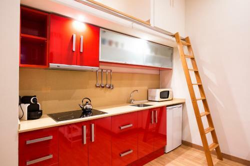 Bcn Whynot Fira Apartments