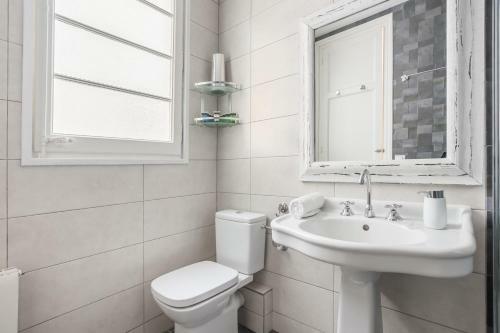 Bcn Whynot Fira Apartments