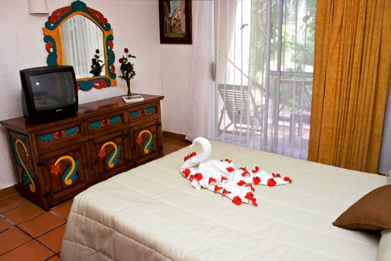 Tukan Hotel & Beach Club