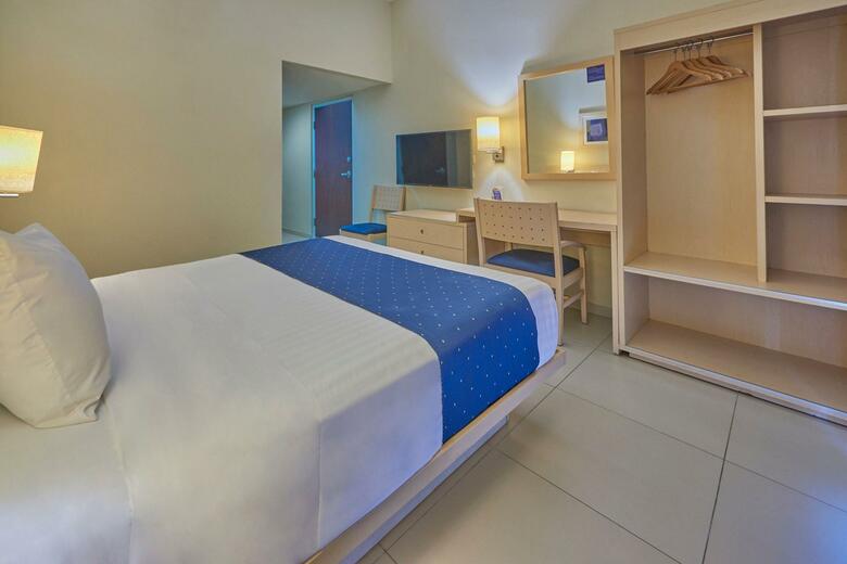 Hotel City Express Playa Del Carmen
