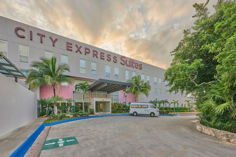 Hotel City Express Playa Del Carmen