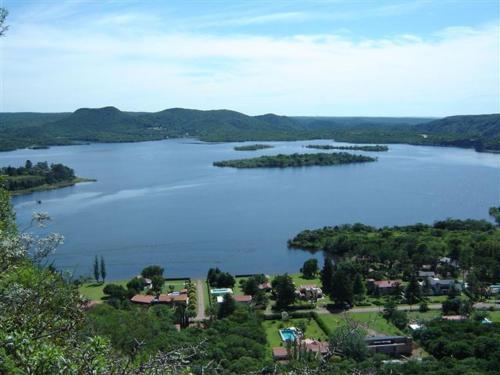 Lodge Complejo Caba�as Foxes Frente Al Lago