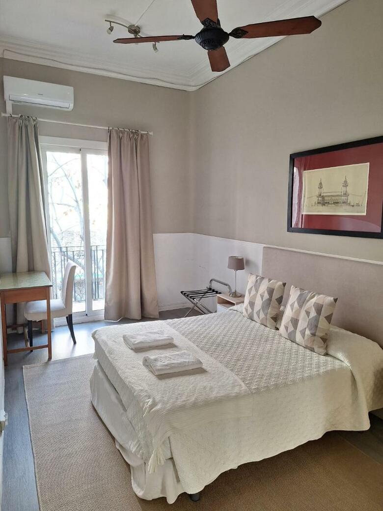 Hostal Casa Consell Guest House