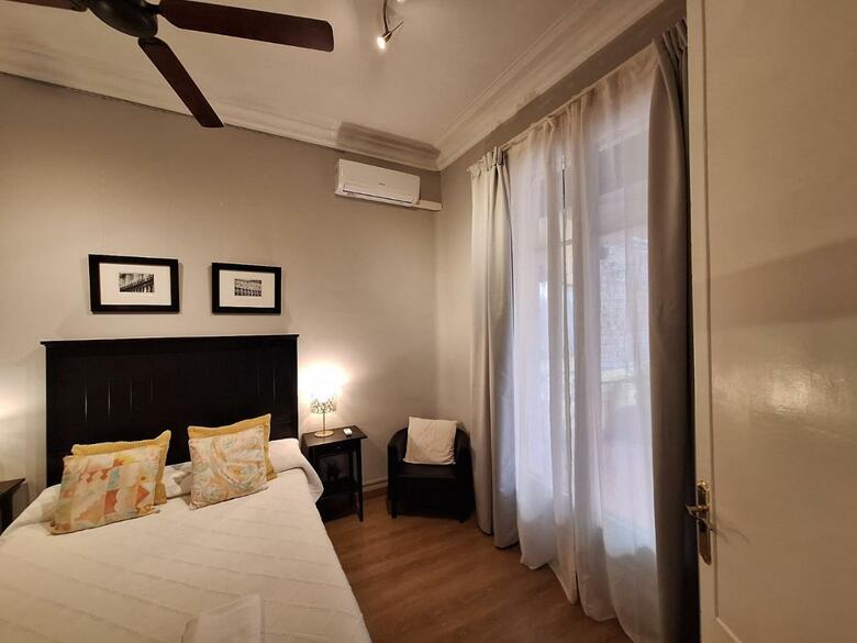 Hostal Casa Consell Guest House