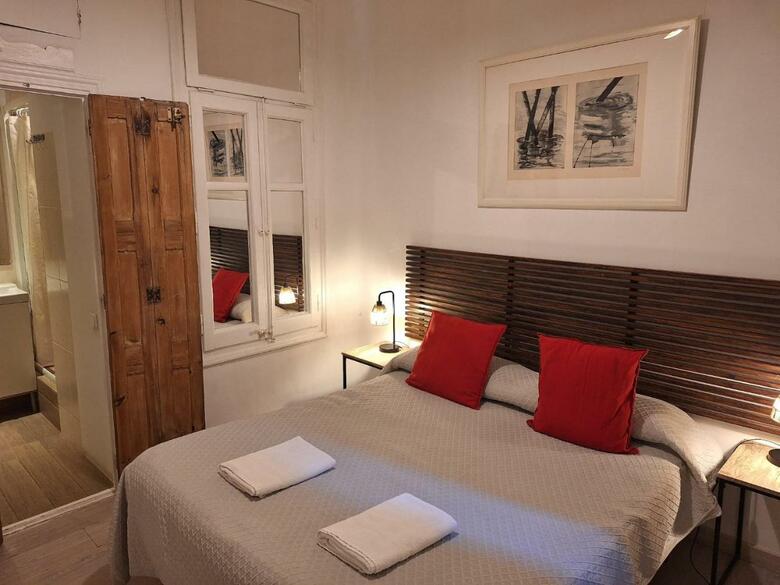 Hostal Casa Consell Guest House