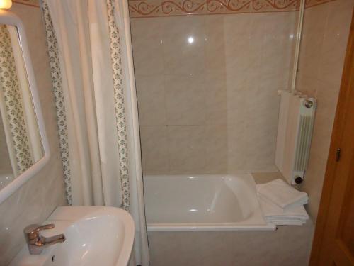 Agroturismo Apartaments La Llucana