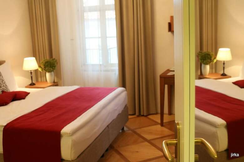 Hotel Golden Key