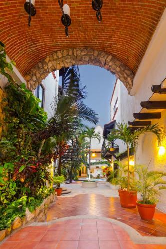 Hacienda San Jose Apartments