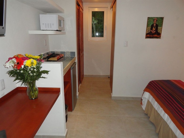Club Yebo Hotel