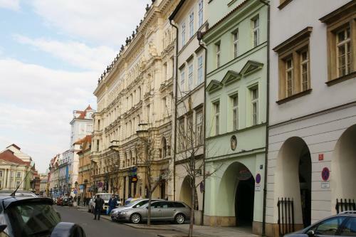 Aparthotel Apartments Almandine