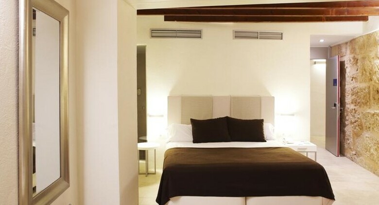 Hotel Santa Clara Urban & Spa