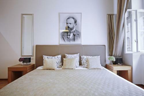 Myhouse Apartments