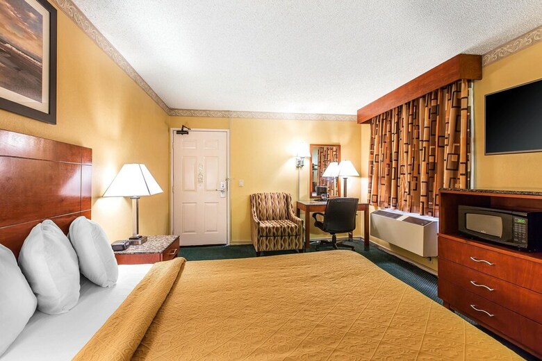 Hotel Quality Inn & Suites Camarillo