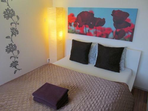 Golden Family Apartments