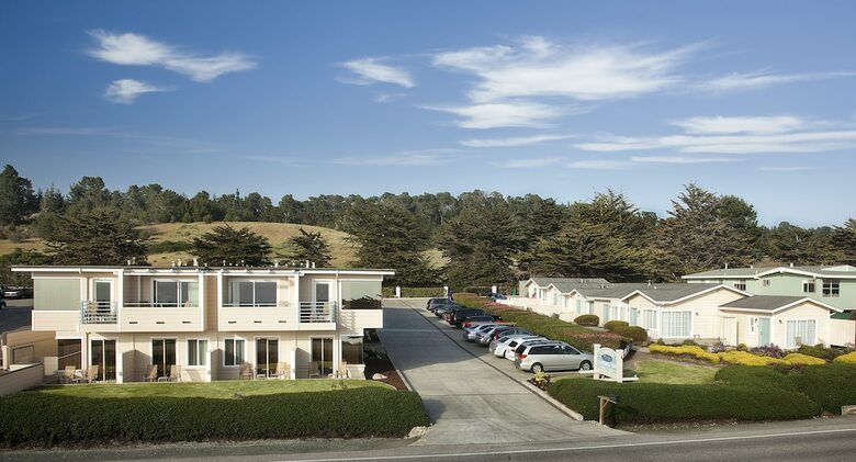 Hotel Cambria Landing Inn And Suites