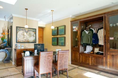 Posada Blue Dolphin Inn