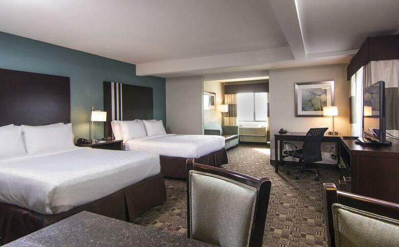 Holiday Inn Express Hotel & Suites Carlsbad Beach