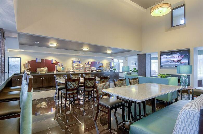Holiday Inn Express Hotel & Suites Carlsbad Beach