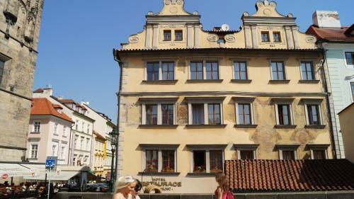 Hotel U 3 Pstrosu
