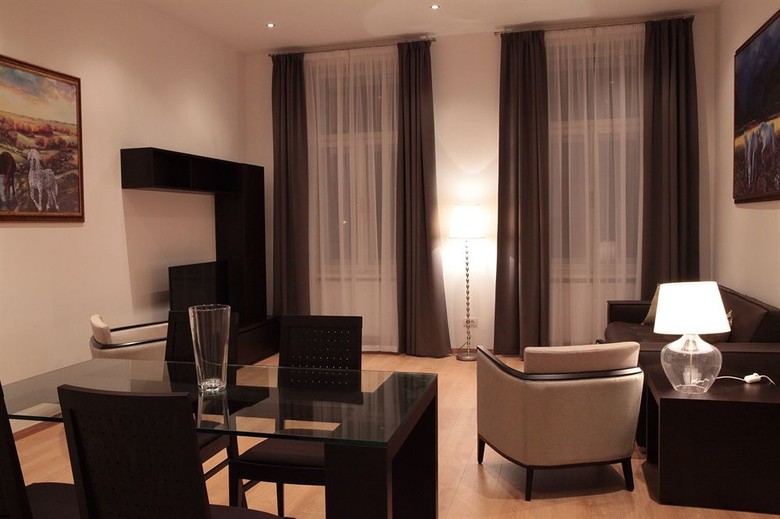 The Palace Suites And Apartments