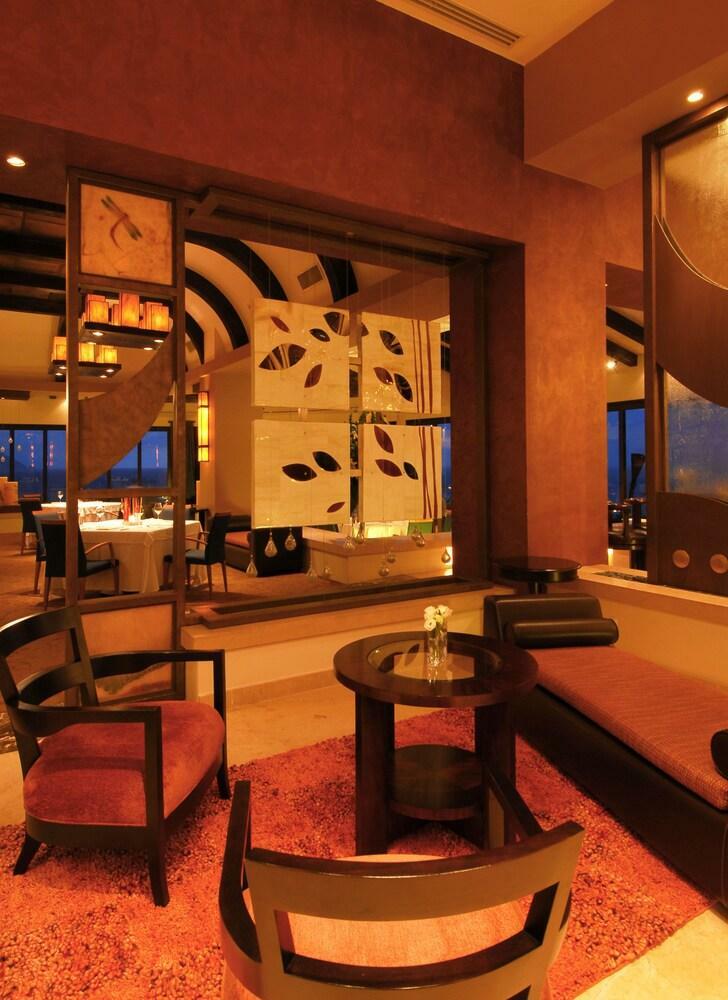 Hotel Garza Blanca Residences