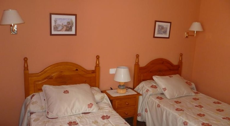 Hotel Escuils Hostal