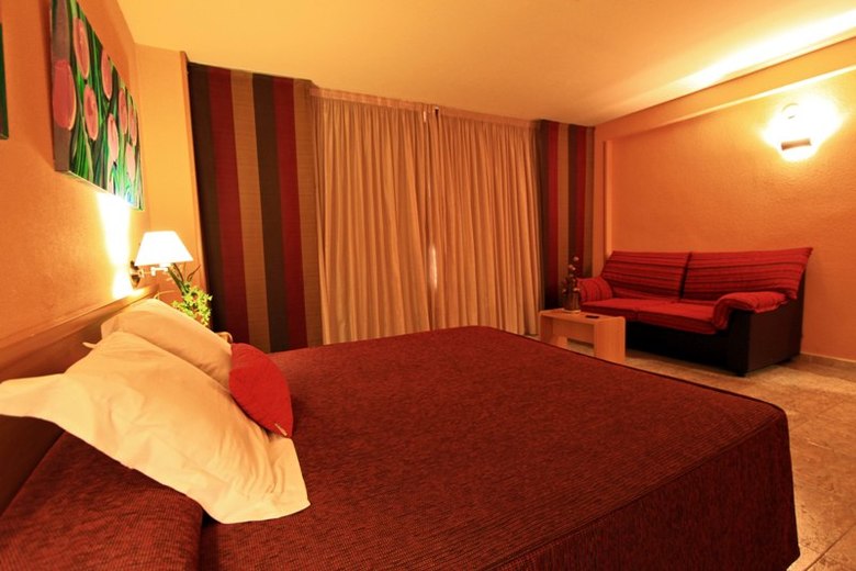 Hotel El �guila