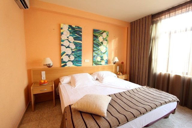 Hotel El �guila