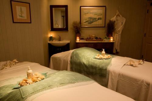 Bed & Breakfast Blue Lantern Inn, A Four Sisters Inn