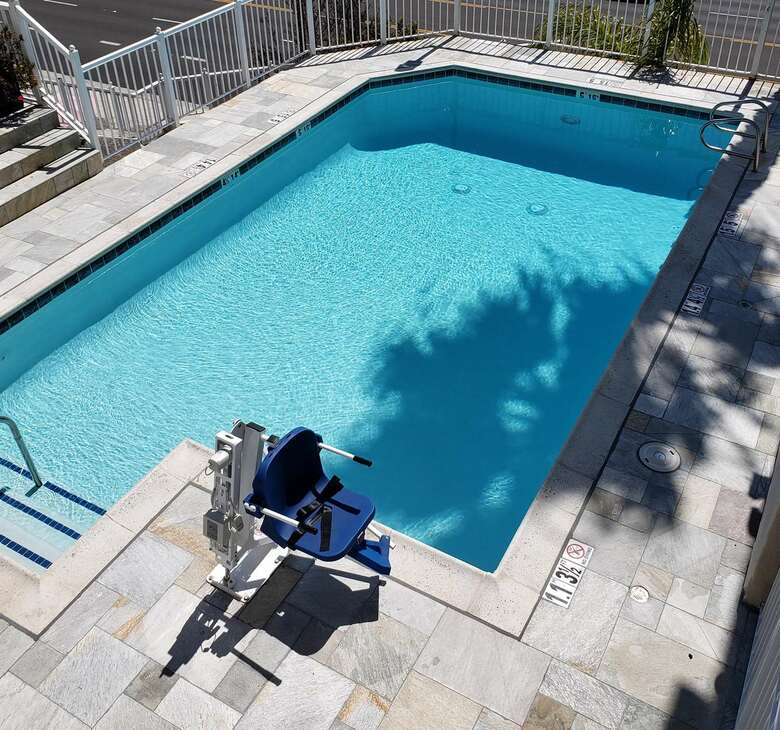 Best Western Plus Marina Shores Hotel - Dana Point