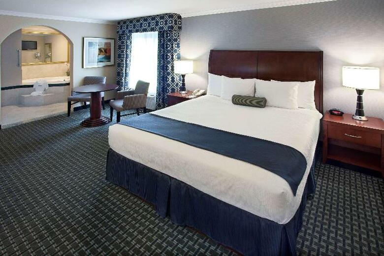 Best Western Plus Marina Shores Hotel - Dana Point