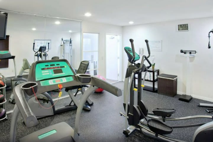 Best Western Plus Marina Shores Hotel - Dana Point