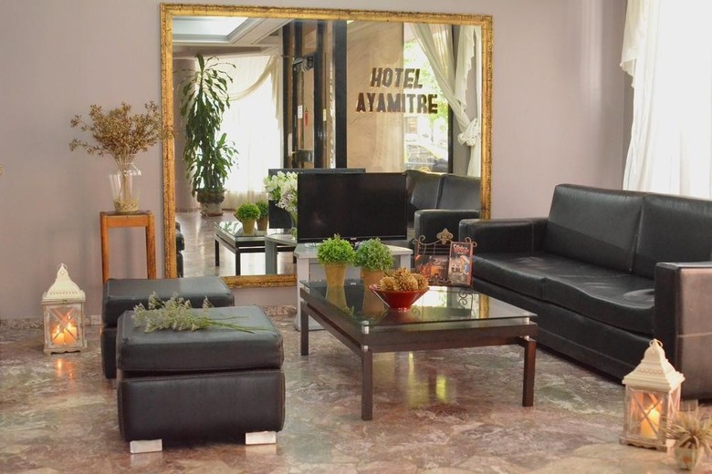 Hotel Ayamitre