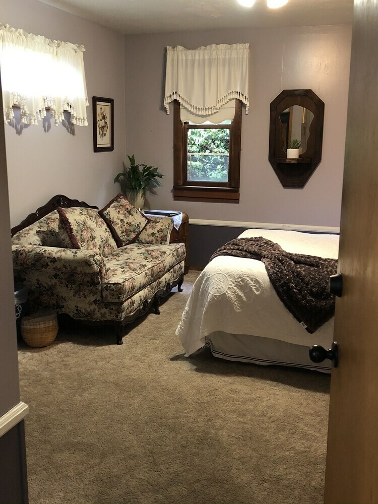 Country Inn Bed And Breakfast