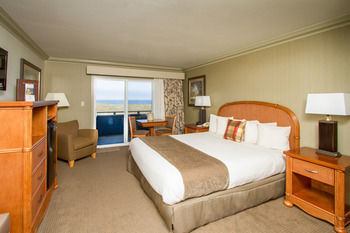 Hotel Surf And Sand Lodge